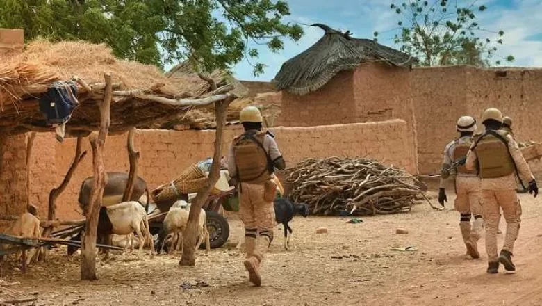 Une attaque terroriste du JNIM a frappé les forces de sécurité près de Kogo, Burkina Faso, causant la mort de 39 gendarmes et 7 VDP,