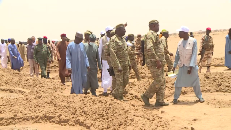 le Colonel Maizama Abdoulaye, Ministre de l'Hydraulique, de l'Assainissement et de l'Environnement, s'est rendu dans la région de Zinder.