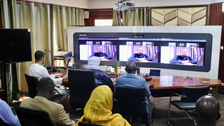 Les ministres de la Communication de l'Alliance des États du Sahel (AES) se réunissent virtuellement pour la première fois et jettent les bases d'une stratégie de communication commune visant à renforcer l'intégration régionale et à mieux informer les populations.