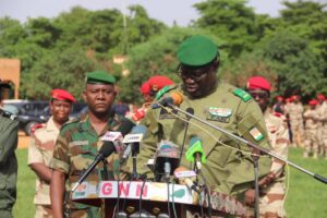 1010 jeunes gardes nationaux ont prêté serment ce vendredi à Niamey, prêts à défendre la nation face aux défis sécuritaires.