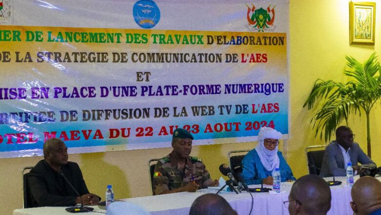 Les ministres de la Communication du Sahel se réunissent pour renforcer la lutte contre la désinformation et améliorer la coordination régionale face aux défis sécuritaires.