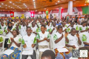 L'éducation au cœur du projet national du Burkina  : le Président Traoré récompense les meilleurs élèves et enseignants.