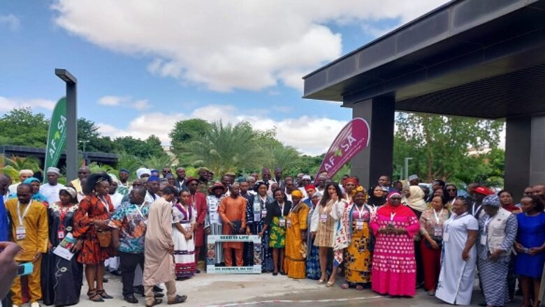 Le Niger accueille une conférence panafricaine pour promouvoir les semences paysannes et renforcer la souveraineté alimentaire en Afrique.