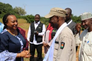 Le PNUD et Birni N'Gaouré s'unissent pour planter 20 000 arbres et créer la clôture du futur complexe agro-industriel de la région.