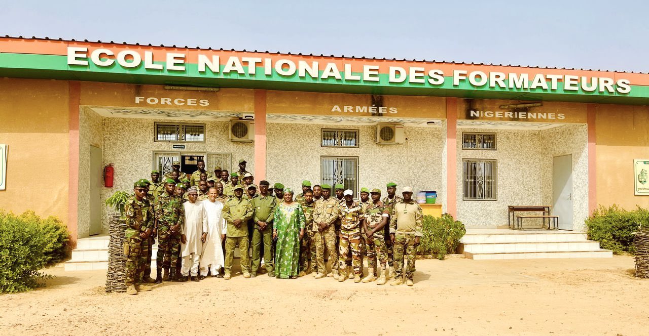 Une formation intensive sur le droit international humanitaire a été dispensée aux officiers de l'opération Damissa à Dosso.