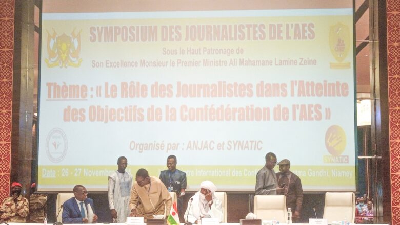 Le colloque des journalistes de l'AES à Niamey met en lumière les défis de la liberté de la presse en Afrique,