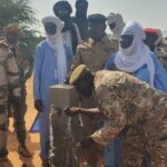 Un nouveau forage transforme la vie des habitants d'Intalewane, au Niger, en leur offrant un accès durable à l'eau potable.