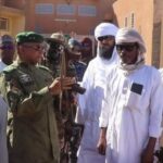 Neuf ex-combattants déposent les armes à Agadez, ouvrant une nouvelle ère de paix et de stabilité dans la région.