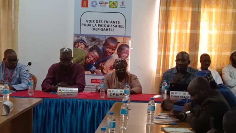 Le projet "Voix des Enfants pour la Paix au Sahel" réunit des acteurs des trois pays du Sahel à Niamey pour discuter du rôle des enfants