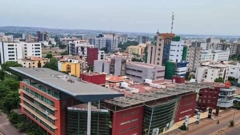 Plongez dans l'histoire de Bamako à travers ses nouveaux noms de rues et de places, une invitation à redécouvrir la ville