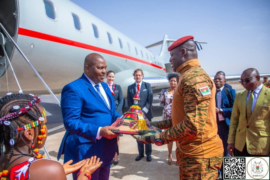 Le Président du Faso, Ibrahim Traoré, et le Président de la Centrafrique, Faustin-Archange Touadéra, ont scellé une alliance historique