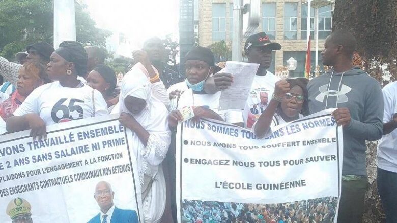 Des enseignants guinéens manifestant pacifiquement pour leurs droits sont violemment dispersés par les forces de l'ordre,