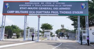 La rétrocession historique du camp du 43e BIMA, rebaptisé en hommage au Général Ouattara Thomas d’Aquin, inaugure une nouvelle ère 