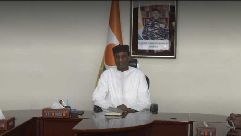Le Premier Ministre nigérien Mahaman Ali Lamine Zeine a reçu aujourd’hui à Niamey une délégation du FSA et de grands acteurs financiers