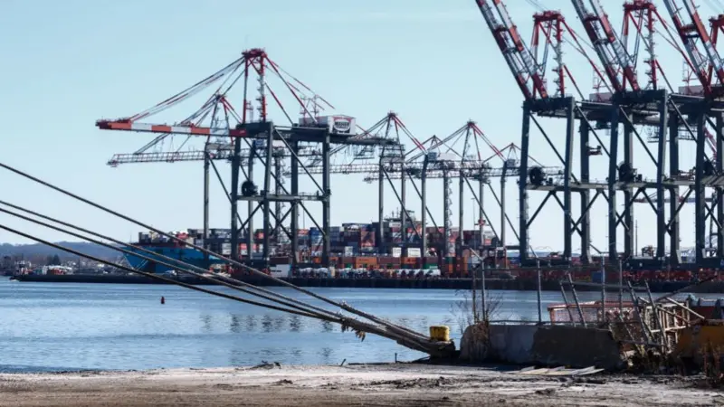  L’escalade tarifaire transcontinentale : des taxes douanières américaines bouleversent le commerce mondial