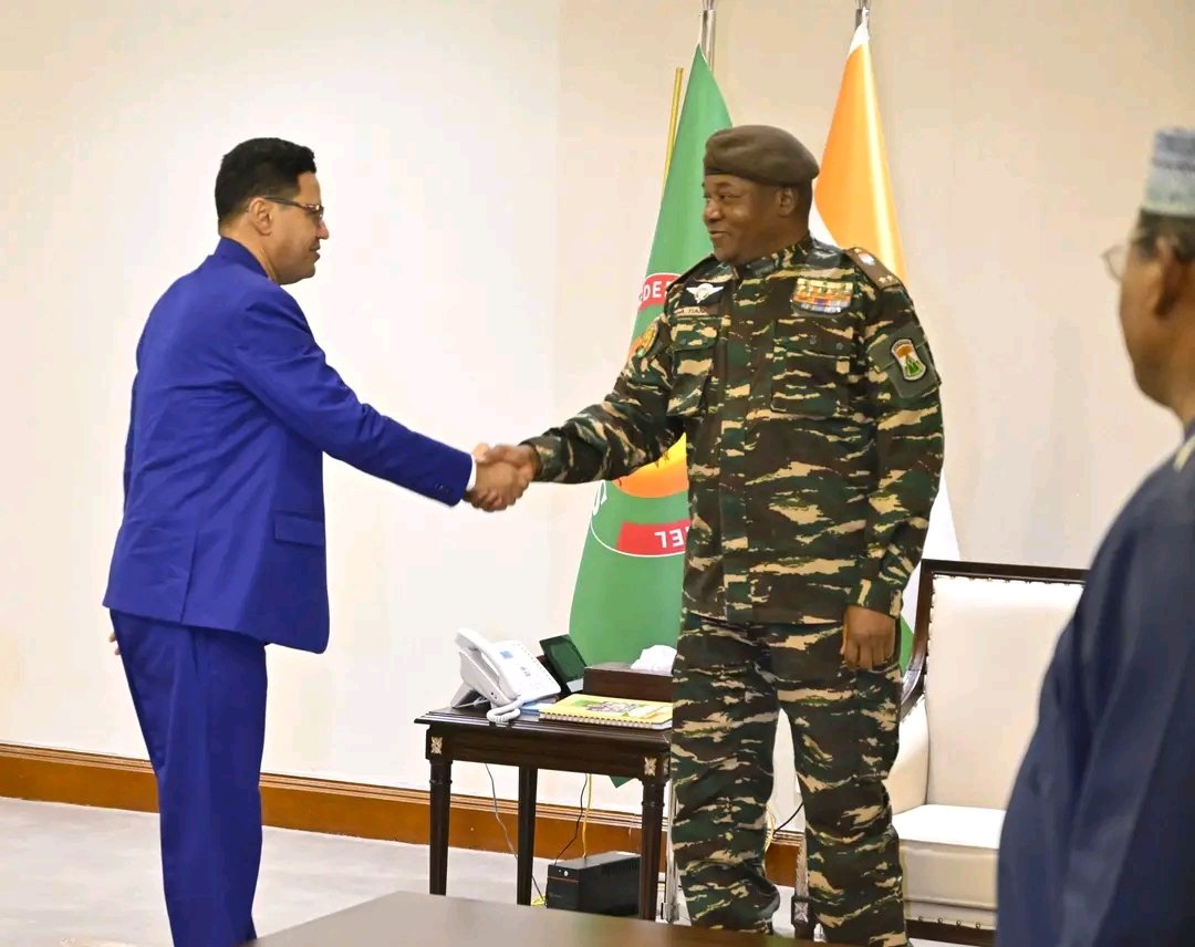 L’adieu diplomatique de l’ambassadeur de la Mauritanie au Niger, reçu par le général Tiani, un moment qui célèbre une mission discrète