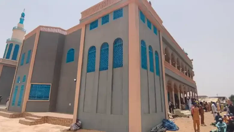 L'inauguration de la nouvelle mosquée de Tamaské, un chef-d’œuvre communautaire de 552 m², symbole de foi et d’unité,