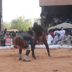 Omar Assoumi lance à Maradi la 12e Coupe du Président de lutte traditionnelle, unissant les 16 meilleurs lutteurs du Niger pour la cohésion nationale.