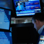 L'escalade de la guerre commerciale entre les États-Unis et la Chine secoue les marchés financiers, avec des menaces de retrait