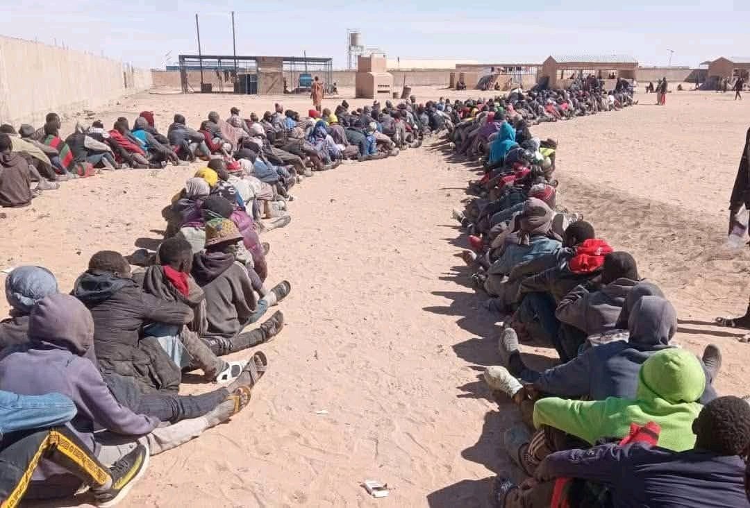 À Assamaka, la crise humanitaire s'intensifie avec l'arrivée massive de Nigériens refoulés d'Algérie, victimes de violences et abandonnés